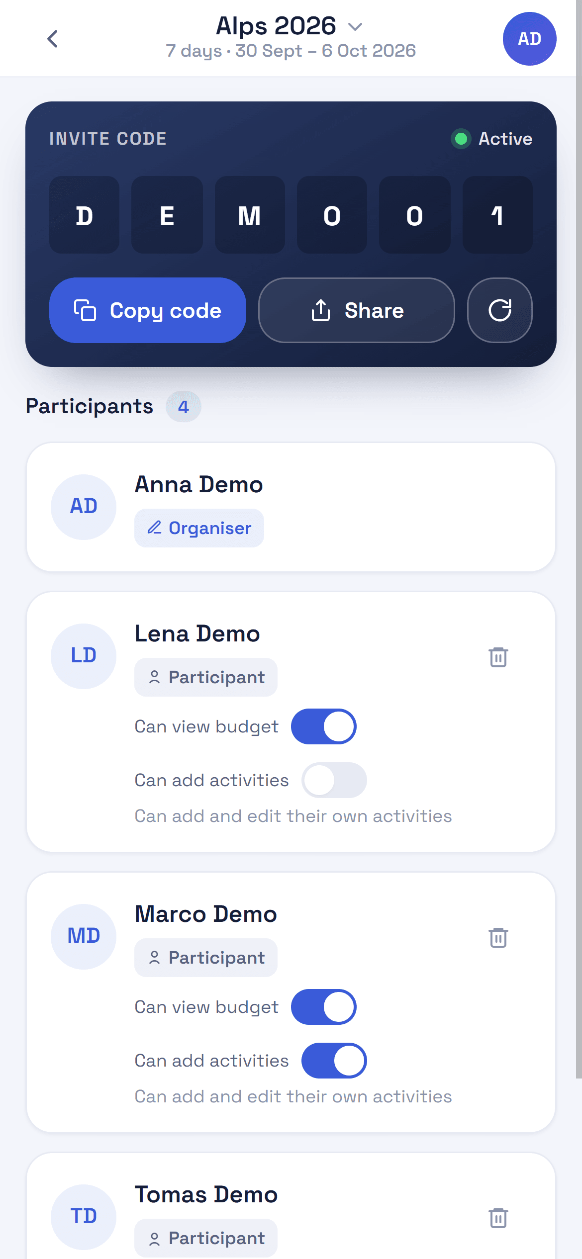 Screenshot: participant management and invite code